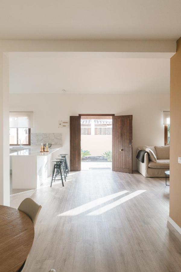 Moderne Villa Met Verwarmd Zwembad In Corralejo Esterno foto
