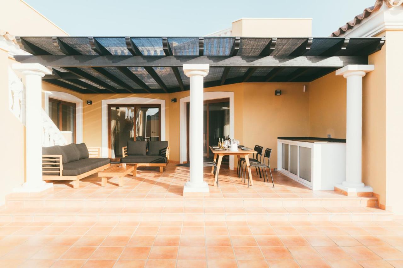 Moderne Villa Met Verwarmd Zwembad In Corralejo Esterno foto