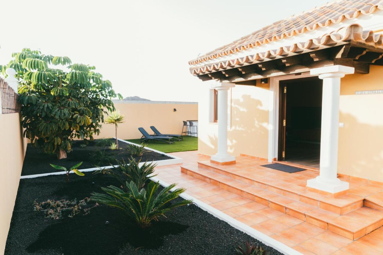 Moderne Villa Met Verwarmd Zwembad In Corralejo Esterno foto