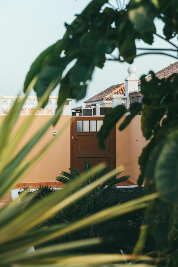 Moderne Villa Met Verwarmd Zwembad In Corralejo Esterno foto